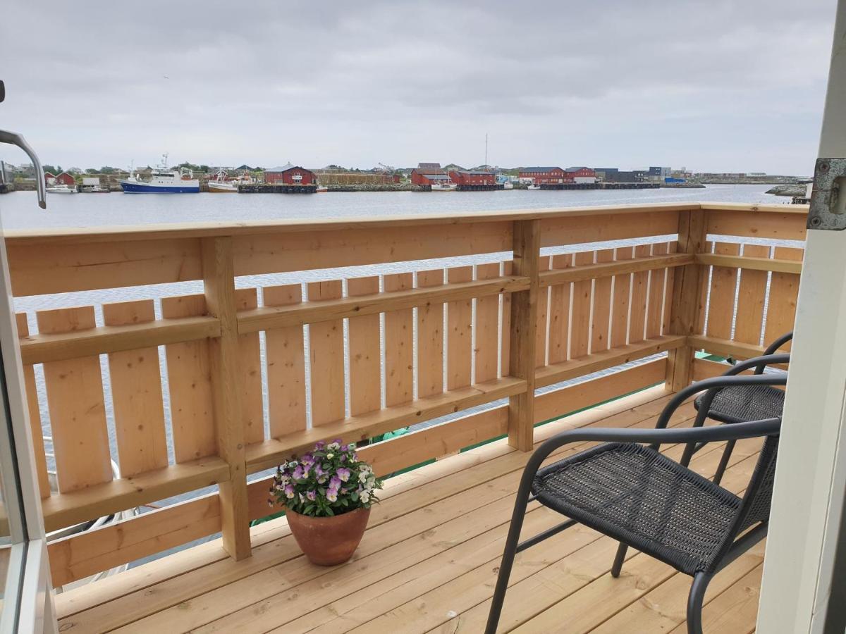 Bensvik Brygge Apartment Vaeroy Exterior photo
