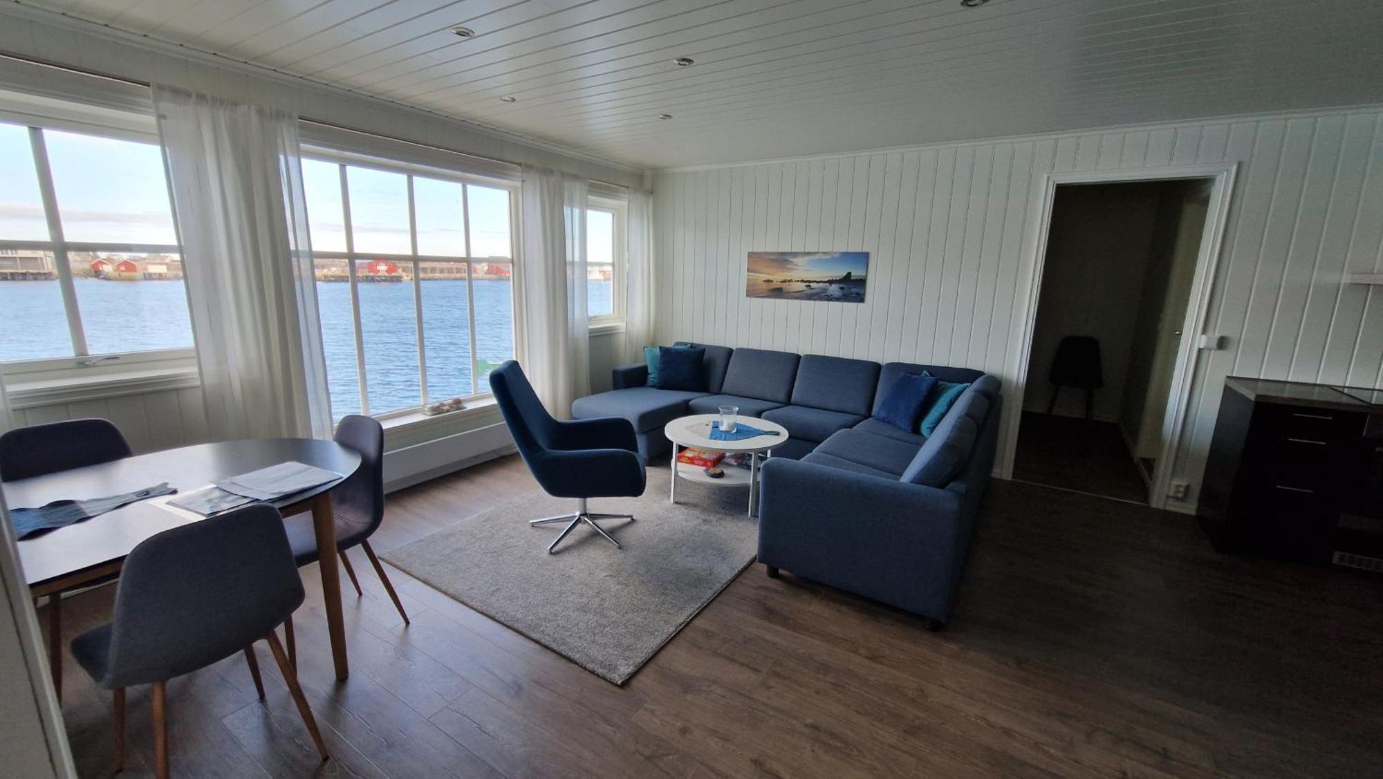 Bensvik Brygge Apartment Vaeroy Exterior photo