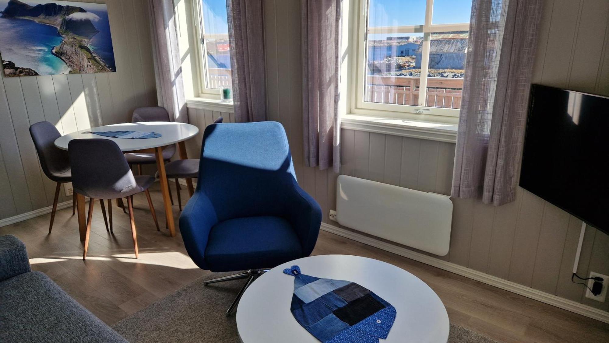 Bensvik Brygge Apartment Vaeroy Exterior photo