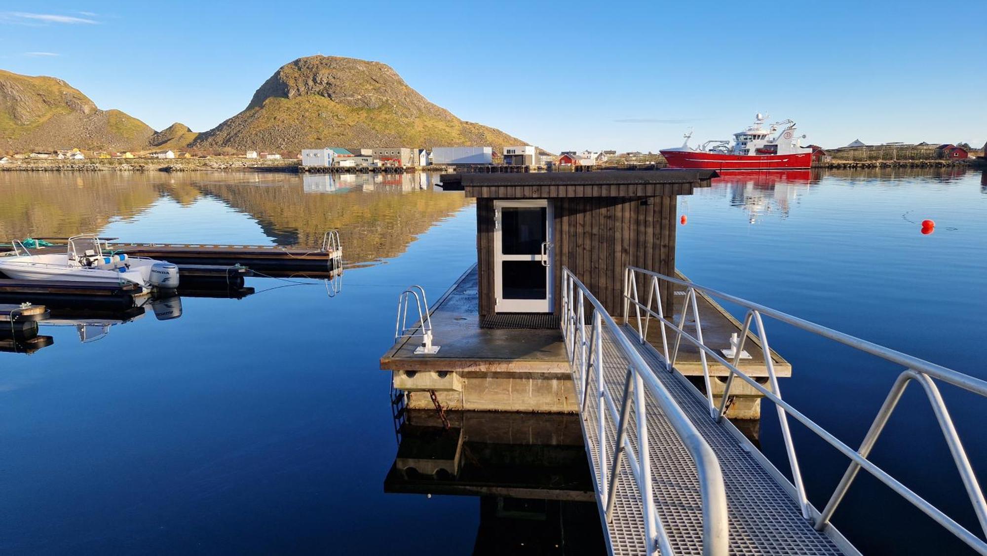 Bensvik Brygge Apartment Vaeroy Exterior photo